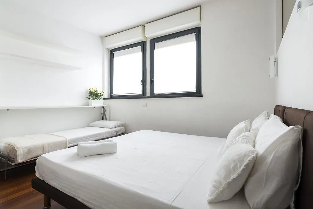 Mila Apartments Navigli Milan 0*,  Italy