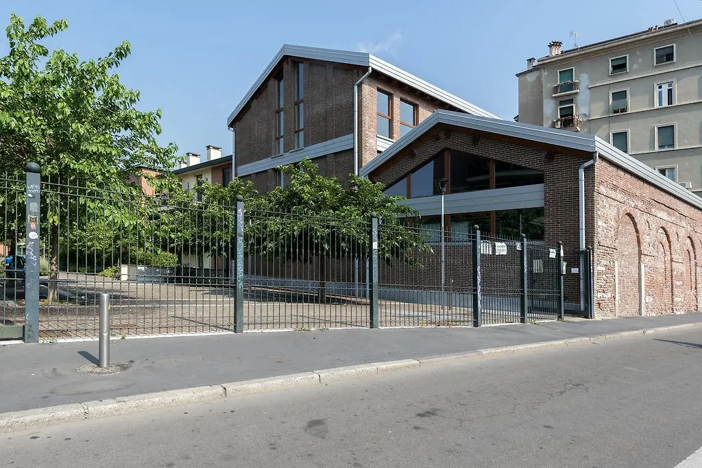 Mila Apartments Navigli Milan 0*,  Italy